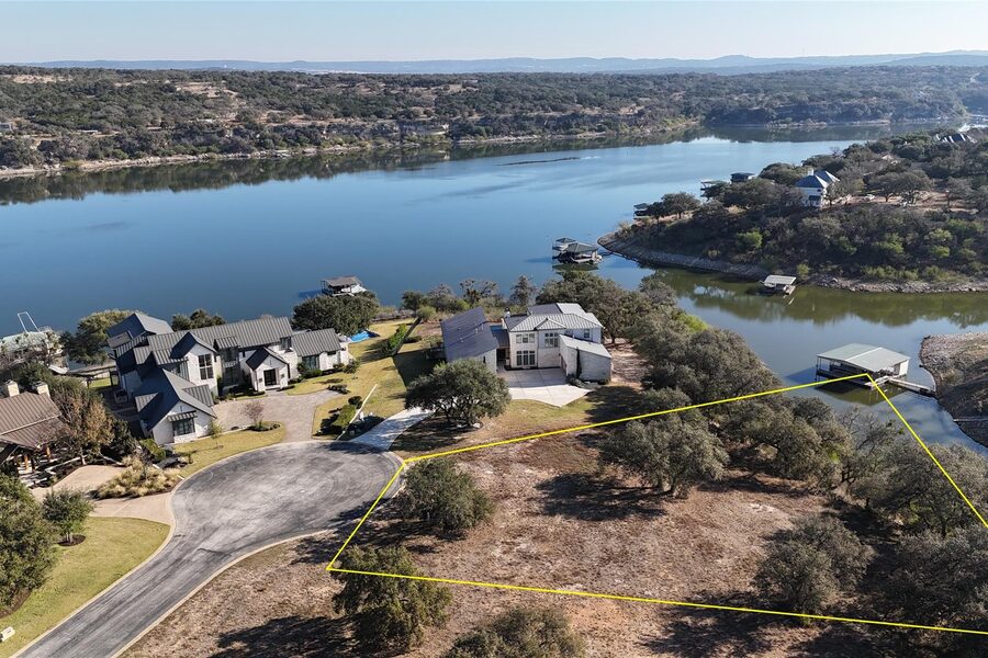 3517 Kahala Sunset DR on Lake Travis