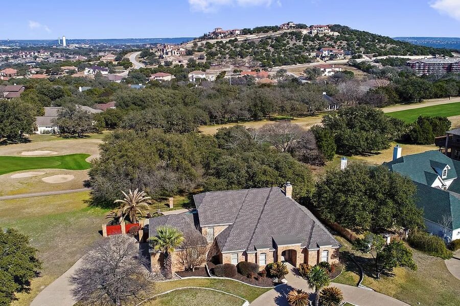 410 Golf Crest Ln on Lake Travis